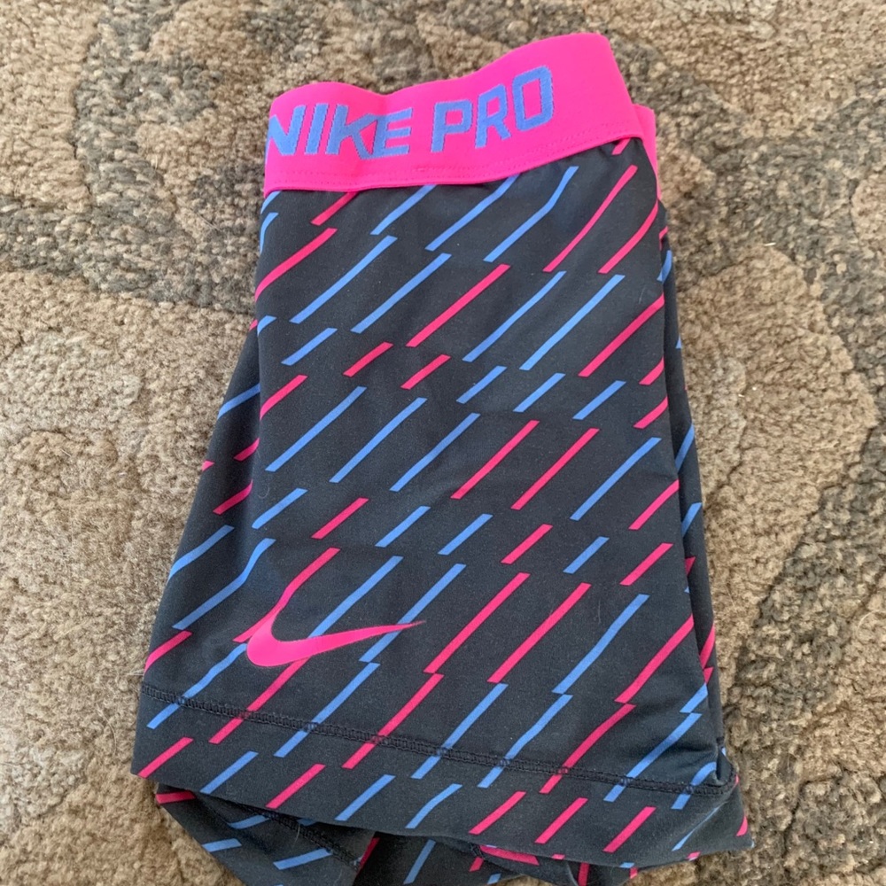 MULTICOLORED NIKE PROS